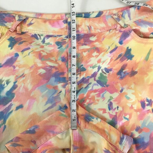 Lane Bryant Mid-Rise Watercolor Floral Shorts Women's Plus Size 24 Stretch Denim - Picture 5 of 9